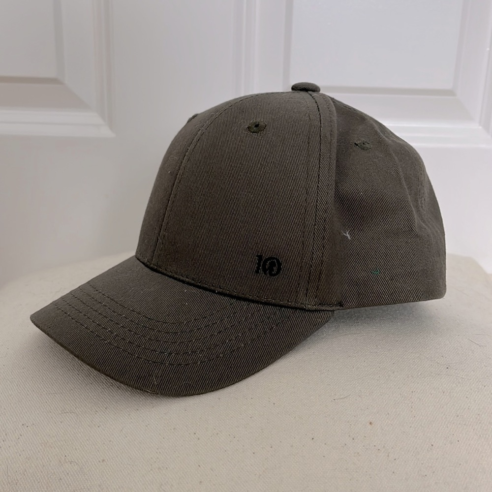 Kids tentree hat NWOT